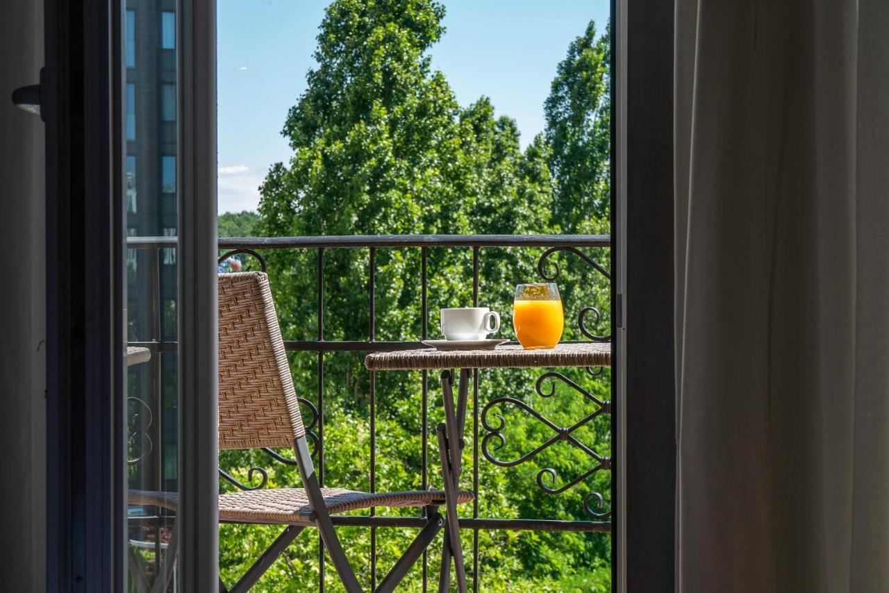 Maison Sofia - Mgallery Exteriör bild A balcony