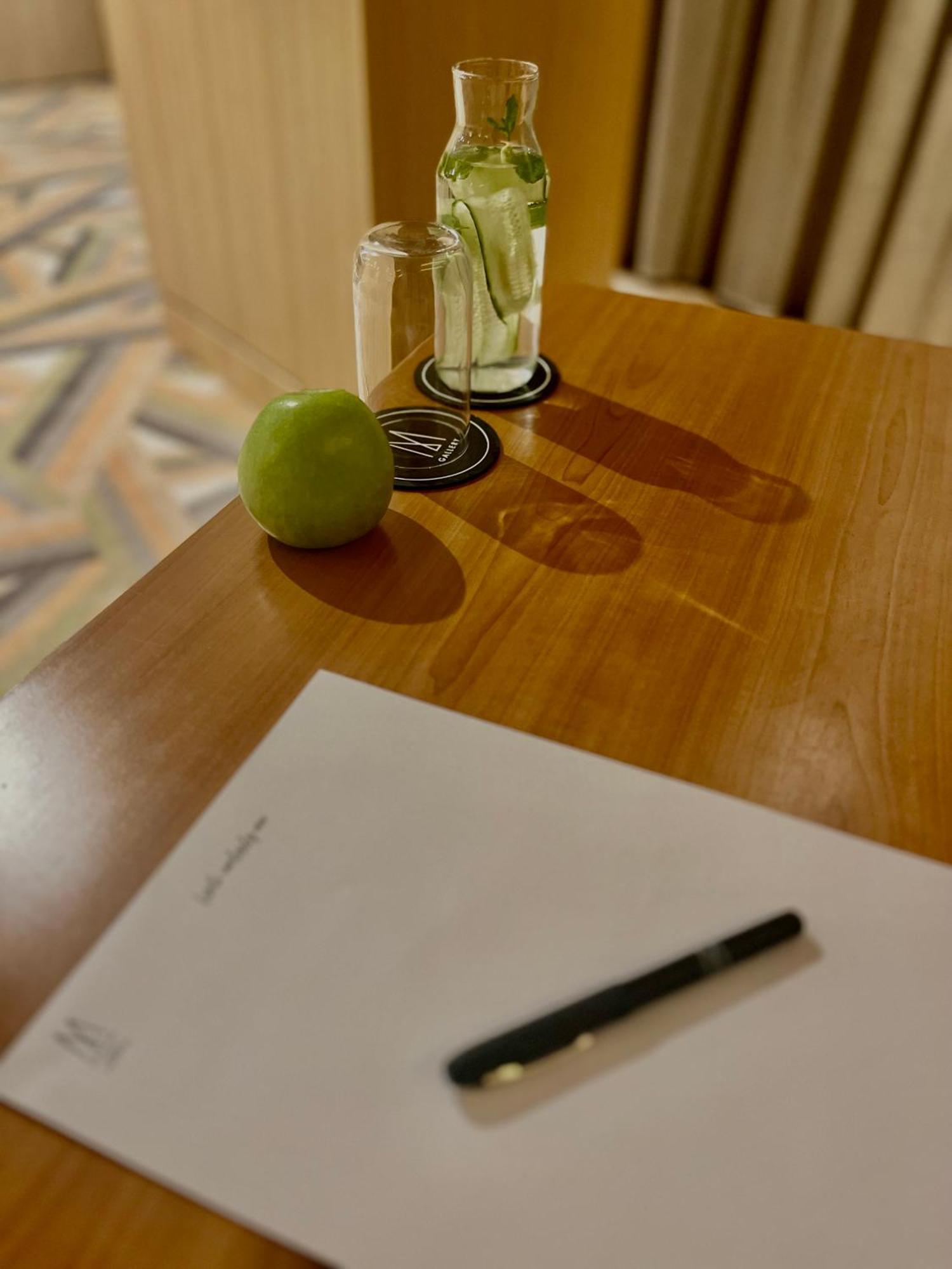 Maison Sofia - Mgallery Exteriör bild A green apple on a table